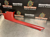 97-04 C5 CORVETTE RH FIRETHORN RED SIDE DOOR SILL KICK PANEL TRIM 10247092 #1150