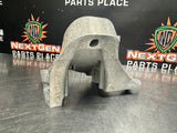 2011 FORD MUSTANG GT RH ENGINE MOUNT BRACKET BR33-6037-BA OEM #931