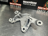 2011 FORD MUSTANG GT RH ENGINE MOUNT BRACKET BR33-6037-BA OEM #931