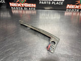 04-06 PONTIAC GTO FRONT LH LEFT FRONT BUMPER GUIDE BRACKET 92050709 OEM #1027