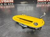 04 PONTIAC GTO DRIVER SIDE LH EXTERIOR DOOR HANDLE YELLOW OEM #1269