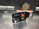 04 - 06 PONTIAC GTO CENTER DASH AC VENT HAZARD LIGHT OEM 92084219 #1293