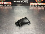 04-06 PONTIAC GTO RH PASSENGER SIDE DOOR DUCT WINDOW DEFROSTER 92050614 OEM 1027