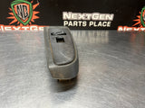 2004 GMC SIERRA 2500HD LH AND RH WINDOW SWITCHES OEM #967
