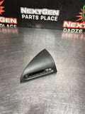 04-06 GTO DRIVER LH SIDE DOOR PANEL MIRROR VENT TRIM OEM 92091112 #901