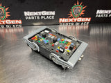 2011 GMC SIERRA 2500 6.6 UNDERHOOD FUSE BOX 29798216 OEM #1047