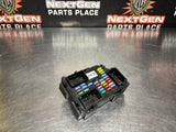 2011 GMC SIERRA 2500 FUSE JUNCTION BOX 20828609 OEM #1047