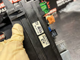 97-98 C5 CORVETTE UNDER HOOD FUSEBOX FUSE BLOCK ENGINE BAY OEM 12161017 #1478