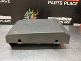 2011 GMC SIERRA K2500 FUSE BOX LID 25815385 OEM #1090