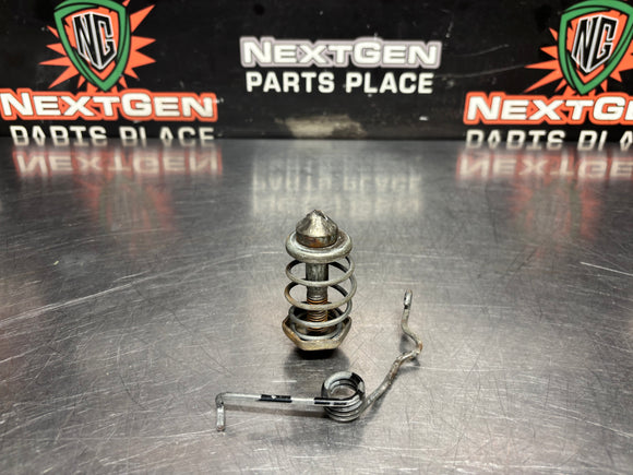 04-06 PONTIAC GTO HOOD LATCH CATCH SPRING OEM #1191