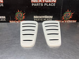 2013 FORD MUSTANG GT EXTERIOR REAR WINDOW LOUVERS WHITE OEM #1588