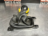 2011 CAMARO SS SHIFT KNOB AND SHIFTER BOOT OEM #1028