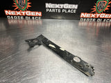 04-06 GTO FRONT LEFT BUMPER GUIDE BRACKET OEM 92048615 #901
