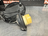 08 - 09 PONTIAC G8 GT FUEL DOOR GAS CAP COVER LID ASSEMBLY BLCK 92213014 #1036