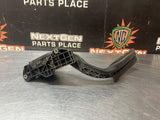 2006 GMC SIERRA GAS PEDAL 15233970 OEM #1174