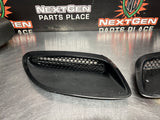 2006 PONTIAC GTO HOOD VENTS / SCOOPS BLCK OEM #901