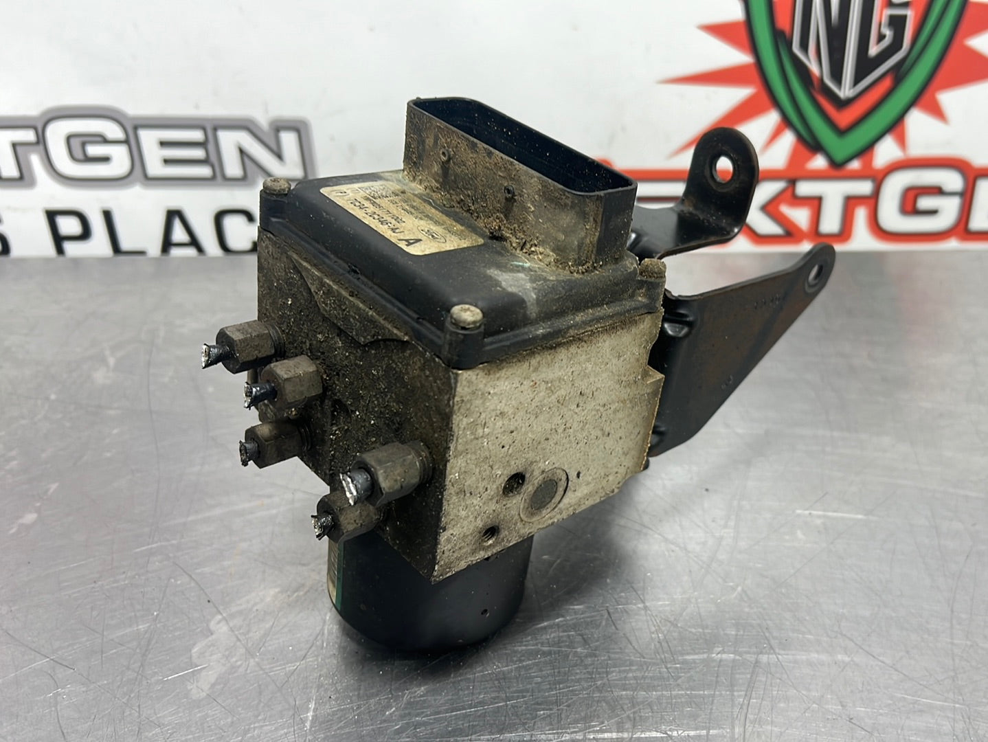 Used OEM ABS Anti-Lock Brake Pump Assembly – For 2000-2004 Ford F150 F-150 – US Made