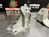 04-06 PONTIAC GTO MOTOR MOUNT BRACKETS USED 10260642 92056790 OEM #W421