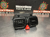04 - 06 PONTIAC GTO CENTER DASH AC VENT HAZARD LIGHT OEM 92084219 #1025