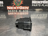2016 FORD MUSTANG CENTER CONSOLE USB AUX PORT GR3T-14F014-AA OEM #1532
