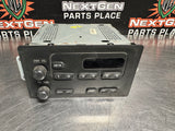 2005 GMC SIERRA 2500HD RADIO AM FM 15131157 OEM #902