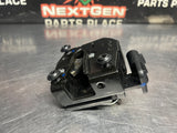 05-13 C6 CORVETTE CONVERTIBLE DECK LID TRUNK LATCH RELEASE 15234355 OEM #119