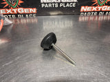 08 - 09 PONTIAC G8 SPARE TIRE HOLD DOWN 92199316 OEM #1036