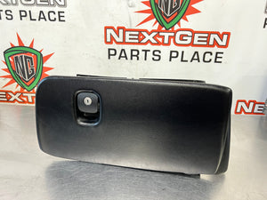 97-04 C5 CORVETTE GLOVE BOX BLCK OEM #605