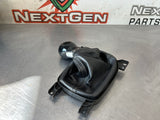 2011 CAMARO SS SHIFT KNOB AND SHIFTER BOOT OEM #624