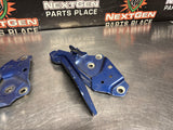2021 CAMARO SS RH/LH SIDE PASSENGER/ DRIVER  HOOD HINGES BLUE OEM #1556