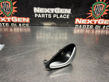 04-06 PONTIAC GTO LH DRIVER SIDE INTERIOR DOOR HANDLE 92055321 OEM #1306
