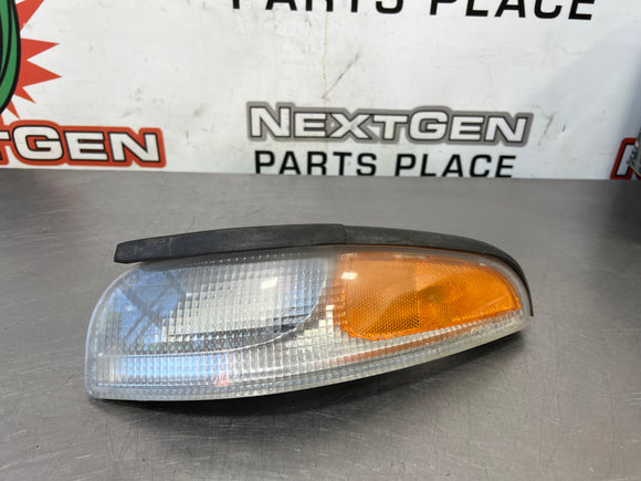 97-04 C5 CORVETTE FRONT LH TURN SIGNAL MARKER LIGHT OEM 16523617 #523