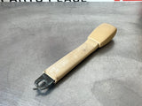 1997-2004 C5 CORVETTE SEAT BELT RECEIVER RH OAK OEM #VV669