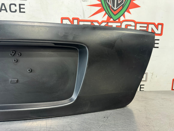 04-06 PONTIAC GTO LICENSE PLATE TRUNK FILLER PANEL BLK #547