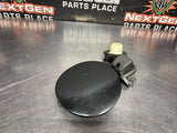 2004 PONTIAC GTO FUEL GAS DOOR ASSEMBLY BLCK OEM 92119899 #1191