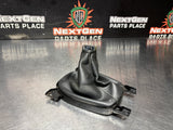 2015 CAMARO SS SHIFTER BOOT WHITE STICHING OEM #1205