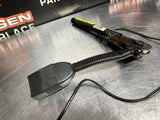 2004 PONTIAC GTO LH DRIVER FRONT SEAT BELT PRE TENSIONER BUCKLE 92169322 OEM 987