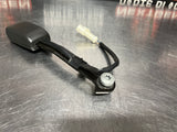 10-14 MUSTANG GT LH DRIVER SIDE SEAT BELT BUCKLE RECEIVER OEM #847