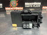 2015 GMC SIERRA 2500 RH DASH FUSE BOX 23443944-02 #1602