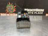 2018 CHEVY SILVERADO 2500HD RH DASH FUSE BOX 23443946-02 #1173