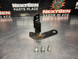 04-06 PONTIAC GTO POWER STEERING RESERVOIR BRACKET OEM #1306