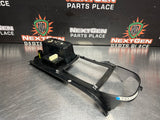 2004 PONTIAC GTO CENTER CONSOLE SHIFTER BEZEL TRIM PANEL OEM 92166193 #987