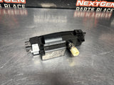 05-13 C6 CORVETTE ASHTRAY WITH HEATED SEAT SWITCHES 10335852 OEM #1468