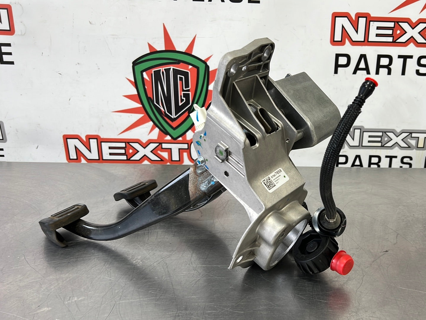 thumbnail image 2 of CHQ Clutch And Brake Pedal Assembly Set – For Chevrolet Camaro & Nova – W-598 2 of 5