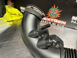 2013 FORD MUSTANG GT AIR BOX INTAKE CLEANER FILTER W MAF/ OEM #981