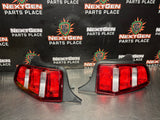 2011 FORD MUSTANG GT REAR TAIL LIGHTS LEFT AND RIGHT SIDE SET OF 2 OEM #1231