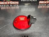 2004 PONTIAC GTO FUEL GAS DOOR ASSEMBLY TORRID RED OEM 92119899 #1438