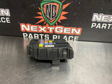2013 GMC SIERRA 2500HD CABIN FUSE BLOCK 22925355 OEM #1011