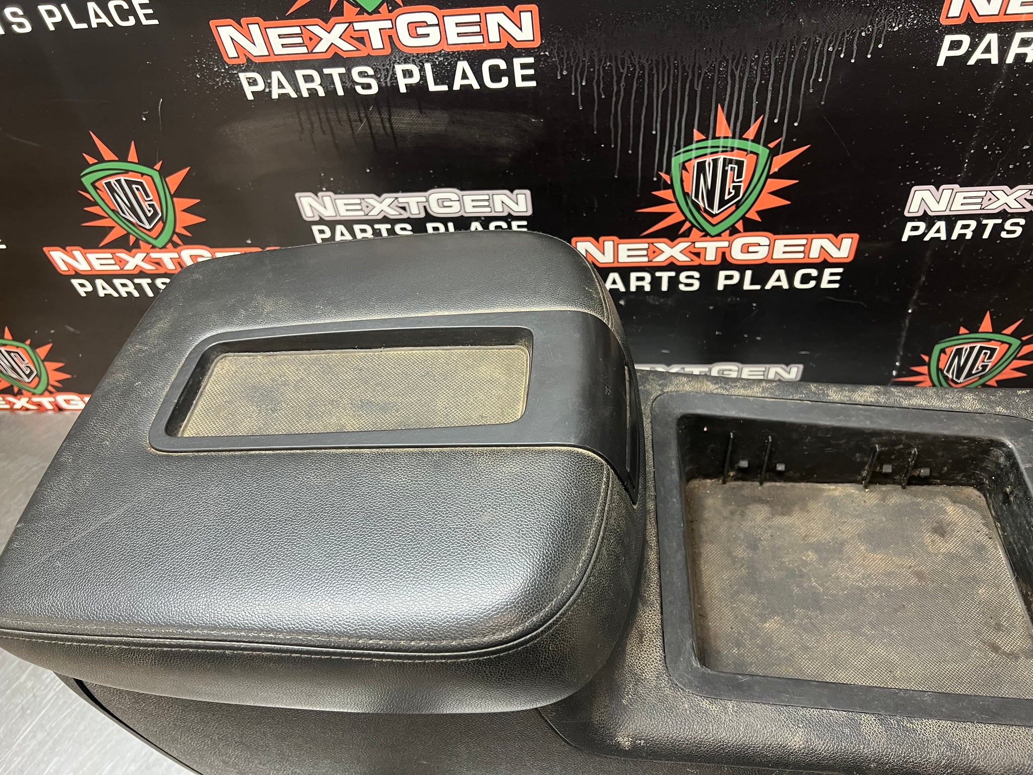 08-13 CHEVROLET SILVERADO 2500HD CENTER CONSOLE ASSEMBLY BLCK OEM #403 ...