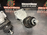09-15 CTS-V LH AND RH MOTOR MOUNT BRACKETS OEM #1592